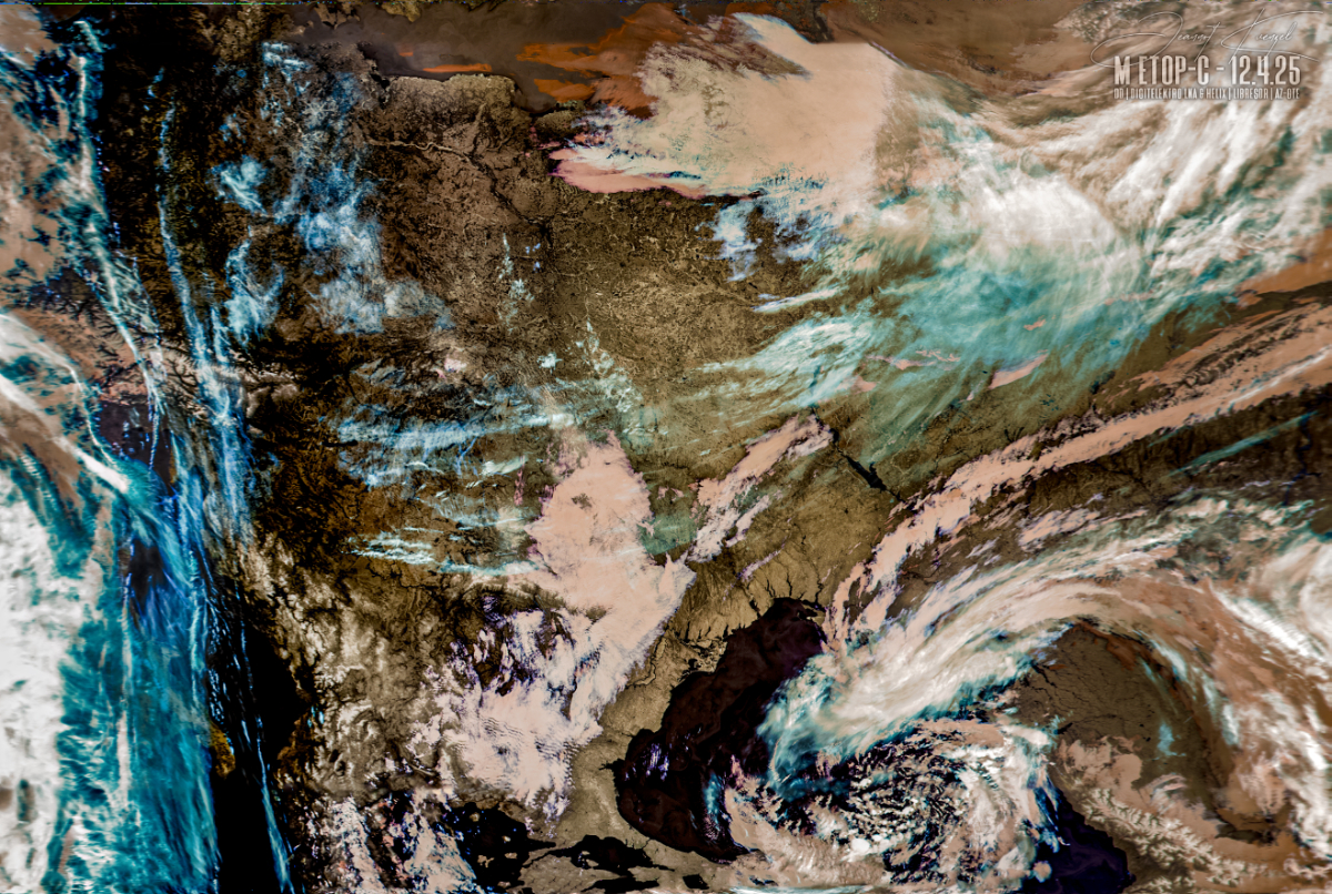 4.25 MetOpC avhrr 3 AVHRR 3b45 IR False Color